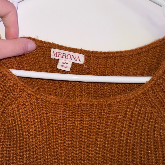 Light brown sweater - Picture 2 of 3